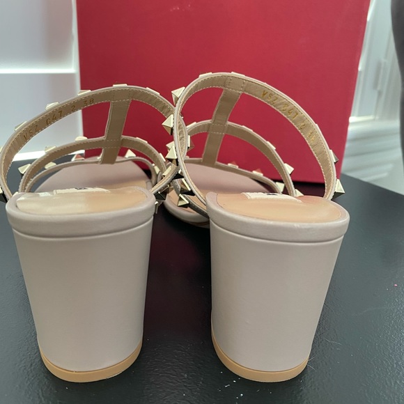 Valentino Garavani sandals Rockstud Slide NEW - Picture 8 of 12